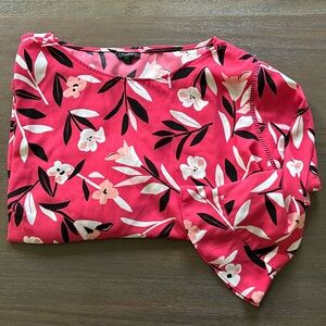 Women’s 3x petite, Talbot’s long sleeve blouse. Paid $75. Asking $45